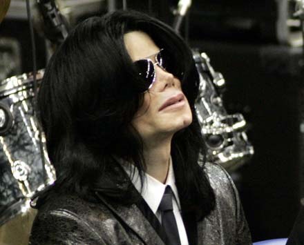 Michael Jackson trafił do szpitala /arch. AFP