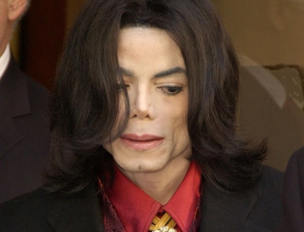 Michael Jackson w 2003 roku: "Chciałbym uciec tam, gdzie nikt mnie nie znajdzie" fot. Pool /Getty Images/Flash Press Media