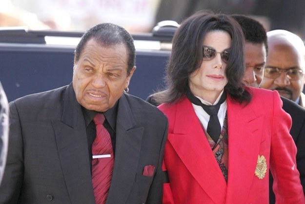 Michael Jackson z ojcem fot. Carlo Allegri /Getty Images/Flash Press Media