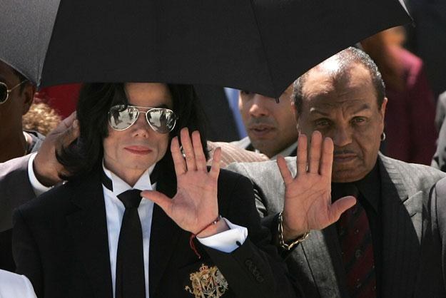 Michael Jackson z ojcem Joe fot. Win McNamee /Getty Images/Flash Press Media