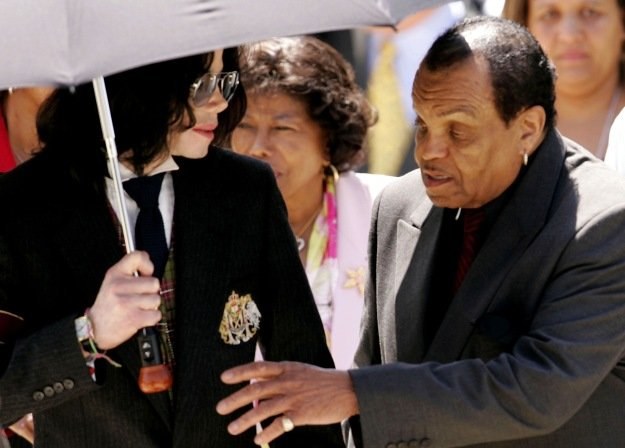 Michael Jackson z rodzicami fot. Carlo Allegri /Getty Images/Flash Press Media