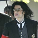 Michael Jackson zamienił lemoniadę w wino? /AFP