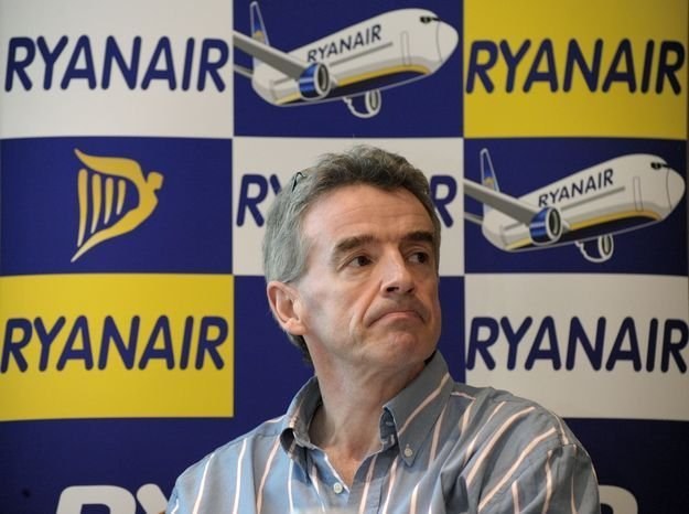 Michael O'Leary, prezes i jeden z największych akcjonariuszy Ryanair dostanie 20 mln euro dywidendy /AFP
