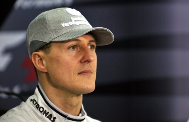 Michael Schumacher uważa, że w czasie Grand Prix Australii było za ciemno /AFP