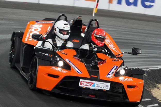 Michael Schumacher w KTM X-Bow. Jako pasażer Michael Ballack /AFP