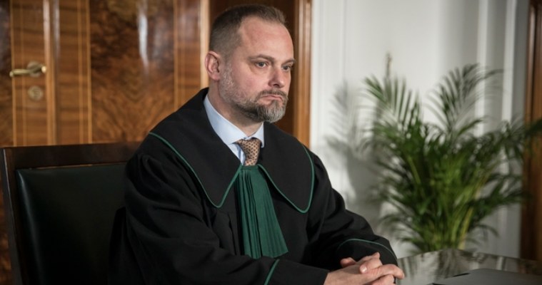 Michał Bukowski w serialu "Tajemnica zawodowa" /filmpolski.pl /materiały prasowe