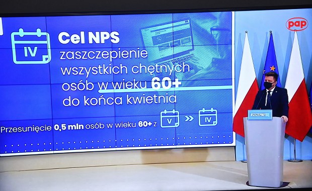 Michał Dworczyk kolejny dzień tłumaczy się z chaosu ws. szczepień dla osób 40+