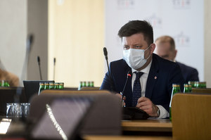 Michał Dworczyk o AstraZeneca: Możliwa brutalna walka koncernów medycznych