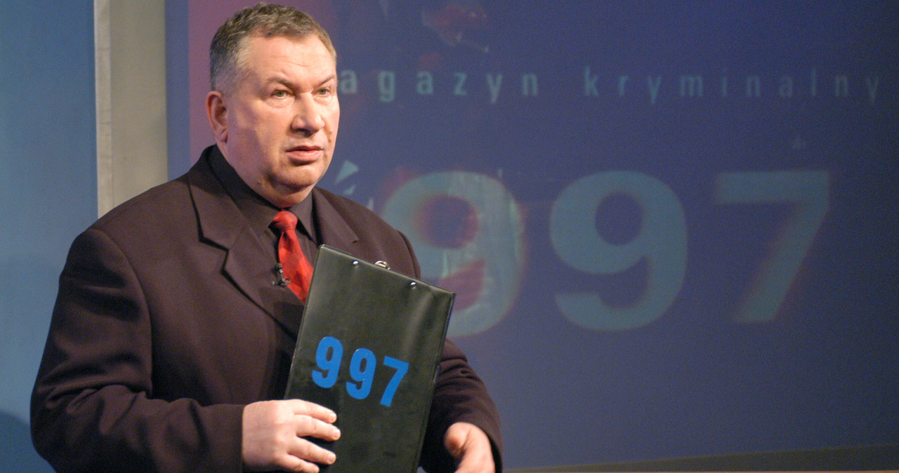 Michał Fajbusiewicz na planie "Magazynu kryminalnego 997", 2004 rok/TVP /Ireneusz Sobieszczuk /Agencja FORUM