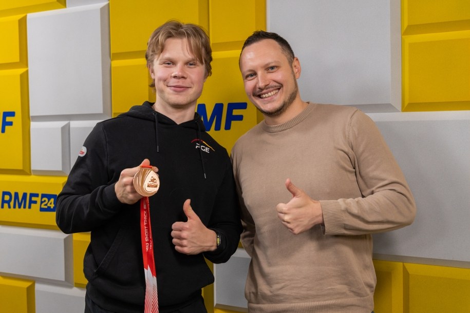 Michał Niewiński i Cezary Dziwiszek z redakcji sportowej RMF FM /Marcin Suchmiel /RMF FM