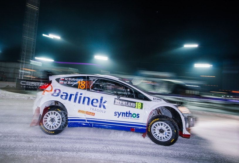 Michał Sołowow (Ford Fiesta WRC)  stracił 4,2 sekundy /AFP