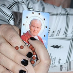 Michał Witkowski pozuje ze zdjęciem Jana Pawła II!