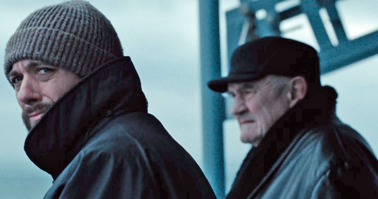 Michał Żurawski i Joachim Lamża w serialu "Heweliusz" /Netflix /materiały prasowe