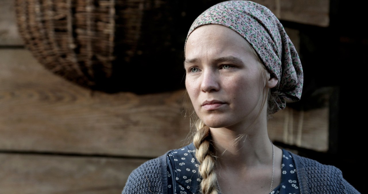 Michalina Łabacz jako Zosia w filmie Wojciecha Smarzowskiego "Wołyń", fot. Krzysztof Wiktor, Film it /materiały prasowe