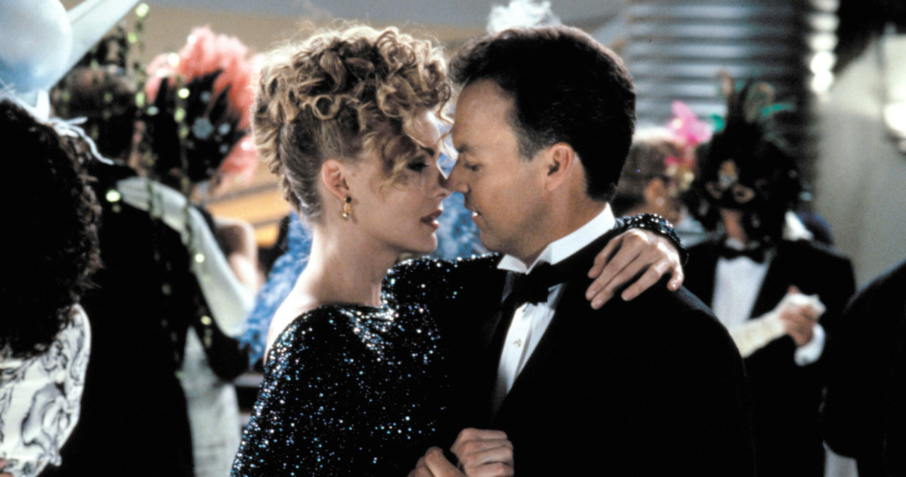 Michelle Pfeiffer i Michael Keaton w filmie "Powrót Batmana" /Warner Bros/Collection Christophel/East News /East News