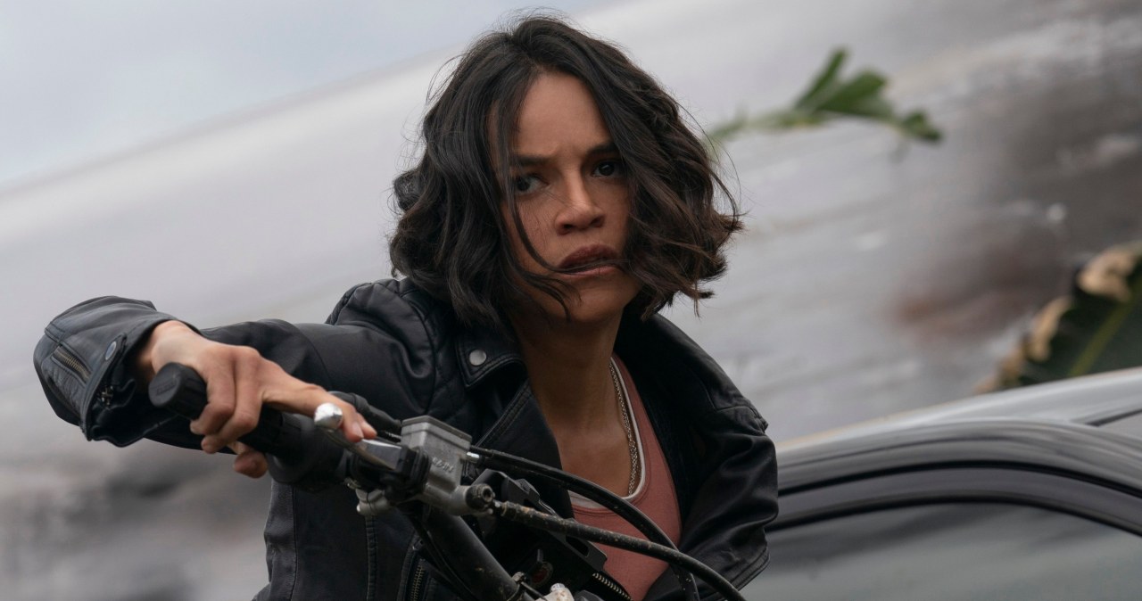 Michelle Rodriguez w filmie "Szybcy i wściekli 9" /Capital Pictures / Film Stills / Forum /Agencja FORUM