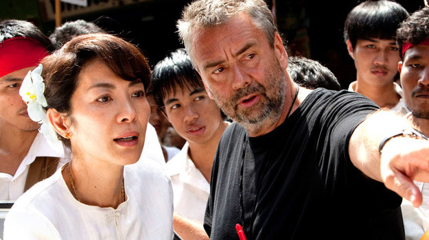 Michelle Yeoh i Luc Besson na planie filmu "Lady" /materiały prasowe
