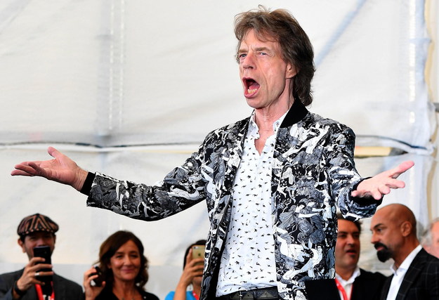 Mick Jagger podczas festiwalu w Wenecji /ANDREA MEROLA /PAP/EPA