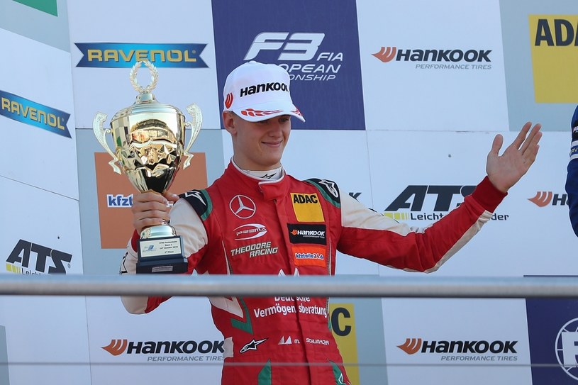 Mick Schumacher idzie w ślady ojca i zapewne szybko zobaczymy go w F1 /Getty Images