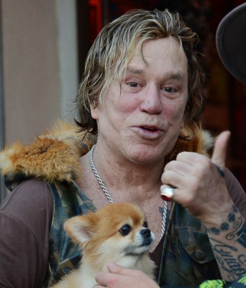 Mickey Rourke nie wygląda najlepiej /Splash News /East News