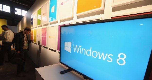 Microsoft poinformował, że zakończył właśnie prace nad pełną wersją systemu Windows 8.1. /AFP