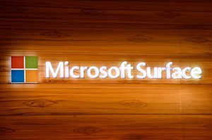 Microsoft Surface Phone ze Snapdragonem 830 i 8 GB RAM-u