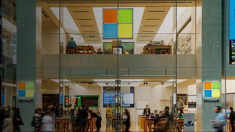 Microsoft zamyka wszystkie swoje sklepy stacjonarne… tym razem na dobre /Geekweek