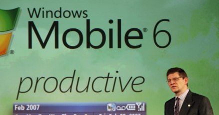 Microsoft zaprezentuje kolejną wersję Windows Mobile dopiero w przyszłym roku? /AFP