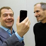 Miedwiediew dostał iPhone'a 4 od Jobsa