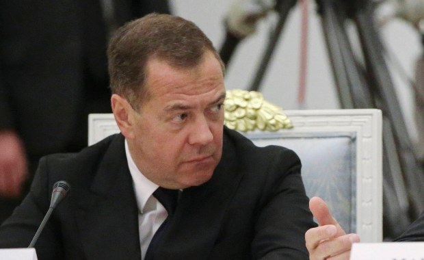 Miedwiediew straszy bronią jądrową. "To nie jest blef"