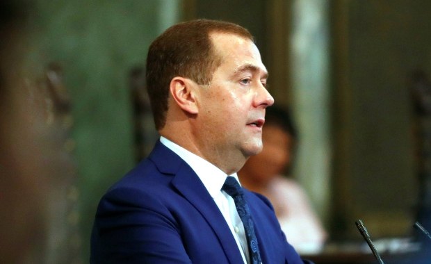 Miedwiediew straszy wojną atomową. I oskarża Zachód