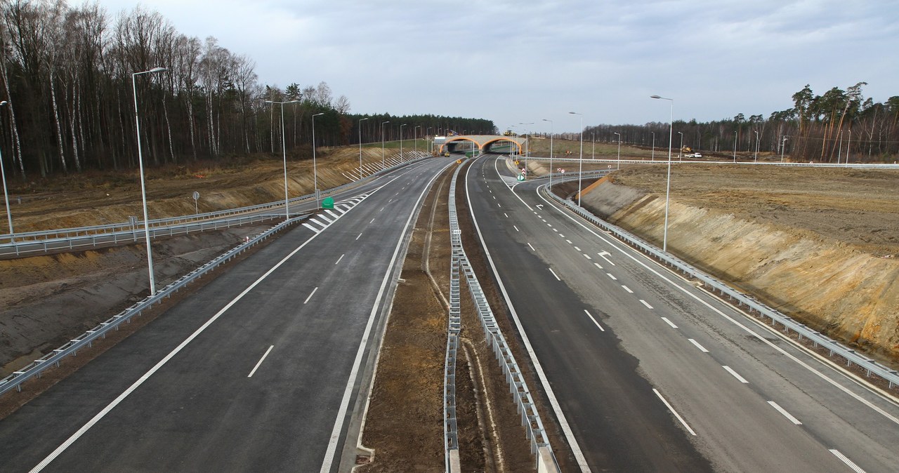 Między Rzeszowem a Tarnowem powstaną miejsca obsługi podróżnych /Jan Graczyński /East News