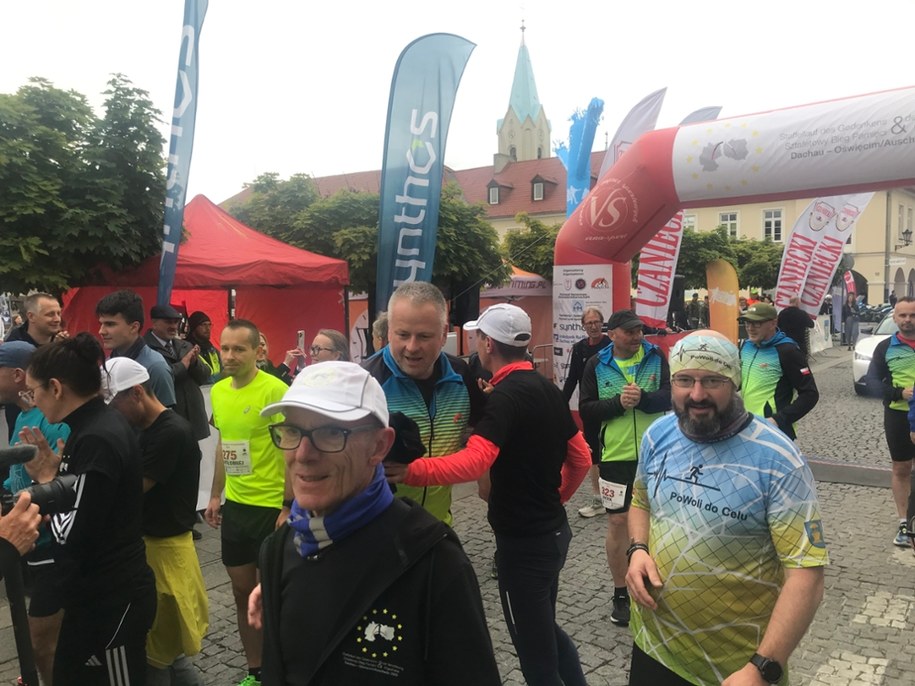 Międzynarodowa Sztafeta Pamięci i Pojednania dotarła do Oświęcimia /Marcin Buczek /RMF FM
