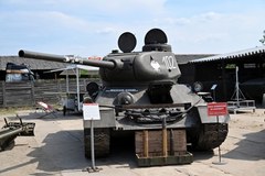 Międzynarodowy Zlot Pojazdów Militarnych „Gąsienice i Podkowy” w Bornem Sulinowie