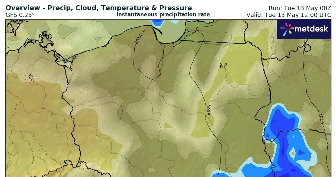 Miejscami trzeba uważać na przelotne deszcze, a na południowym wschodzie również na burze /wxcharts /