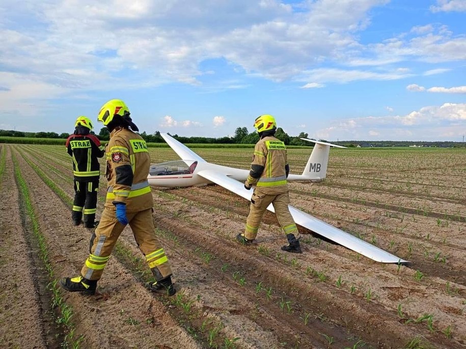 Miejsce awaryjnego lądowania szybowca /OSP Bydgoszcz-Fordon  /Facebook