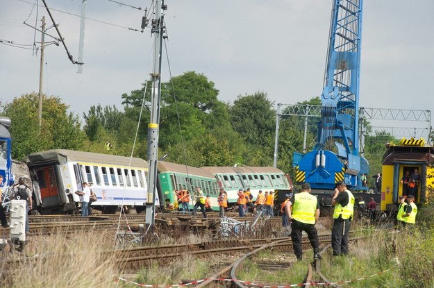 Miejsce katastrofy kolejowej w Babach w okolicach Piotrkowa Trybunalskiego /Grzegorz Michałowski /PAP