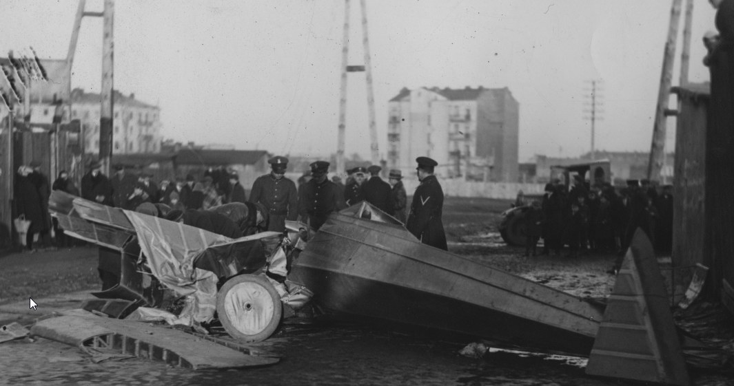 Miejsce katastrofy na Ochocie u zbiegu ulic Sękocińskiej i Kaliskiej /Z archiwum Narodowego Archiwum Cyfrowego