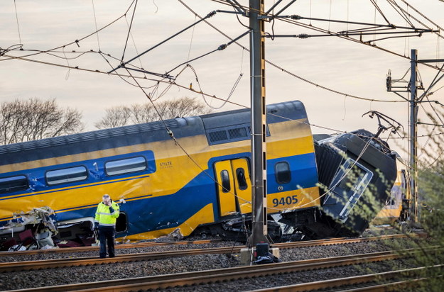 Miejsce katastrofy pociągów w Holandii /PAP/EPA/REMKO DE WAAL /PAP