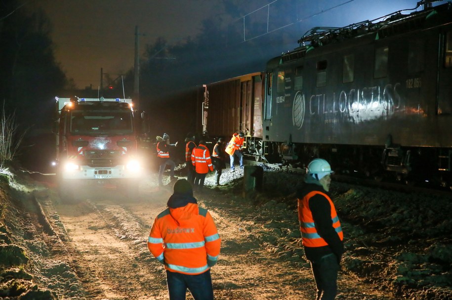 Miejsce kolizji lokomotywy z pociągiem towarowym na odcinku Szczecin Podjuchy – Szczecin Port Centralny /	Marcin Bielecki   /PAP