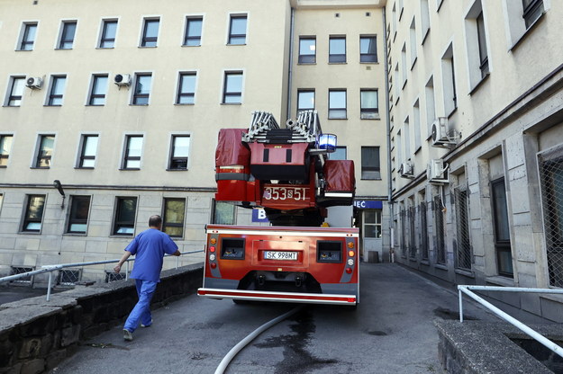 Miejsce pożaru na oddziale neurologii szpitala przy ulicy PCK w Częstochowie /Waldemar Deska /PAP