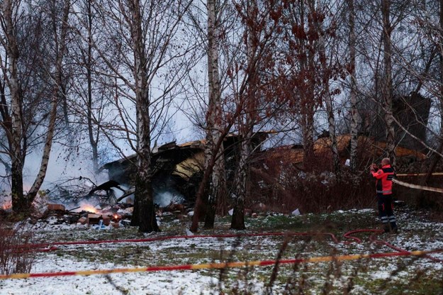 Miejsce, w którym rozbił się samolot DHL /PETRAS MALUKAS/AFP/East News /East News