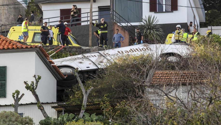 Miejsce wypadku na Maderze /HOMEM GOUVEIA  /PAP/EPA