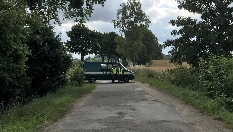 Miejsce zabezpieczają między innymi żandarmi. /Piotr Bułakowski /RMF FM