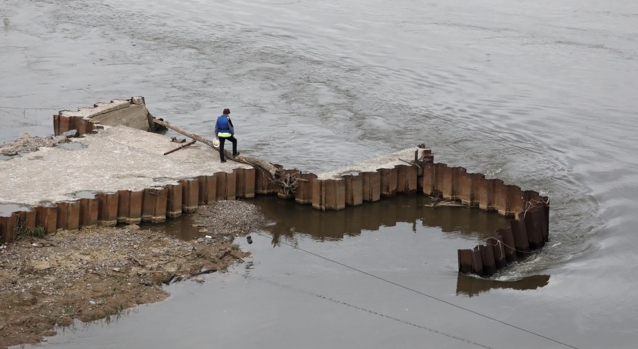 Miejsce zrzutu nieczystości do Wisły w październiku 2020 roku /Tomasz Gzell /PAP