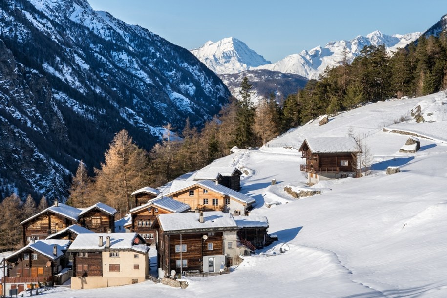 Miejscowość Saas-Fee /Shutterstock