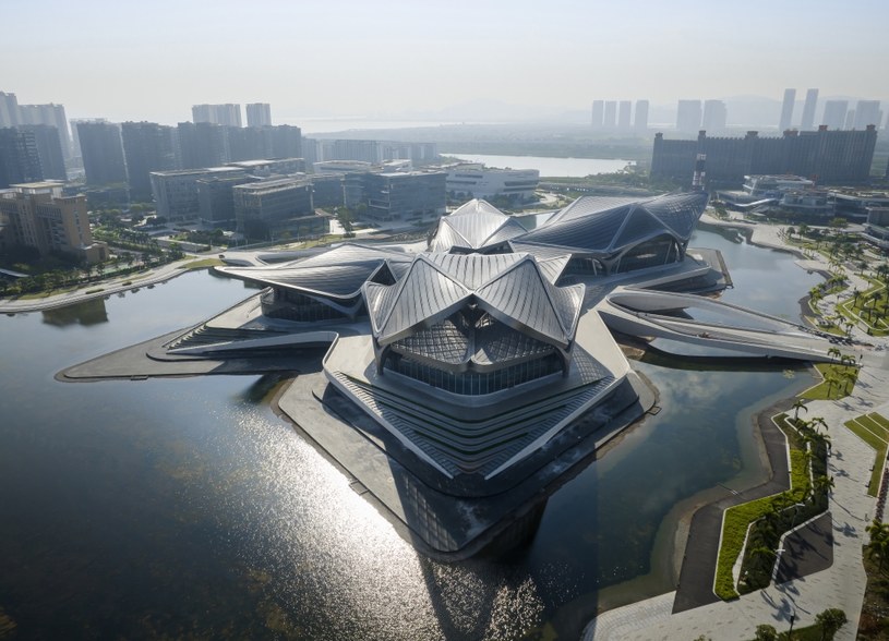 Miejskie Centrum Sztuki Zhuhai Jinwan w Chinach /Virgile Simon Bertrand /materiały prasowe