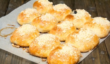 Miękkie jak puch ciasto i mnóstwo owoców. Przepis na najlepsze jagodzianki