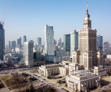 Miękkie lądowanie polskiej gospodarki? Analitycy PKO BP podnieśli prognozę wzrostu PKB