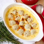 Miękkie, soczyste i lekko pikantne. Najlepsze klopsiki w aksamitnym sosie